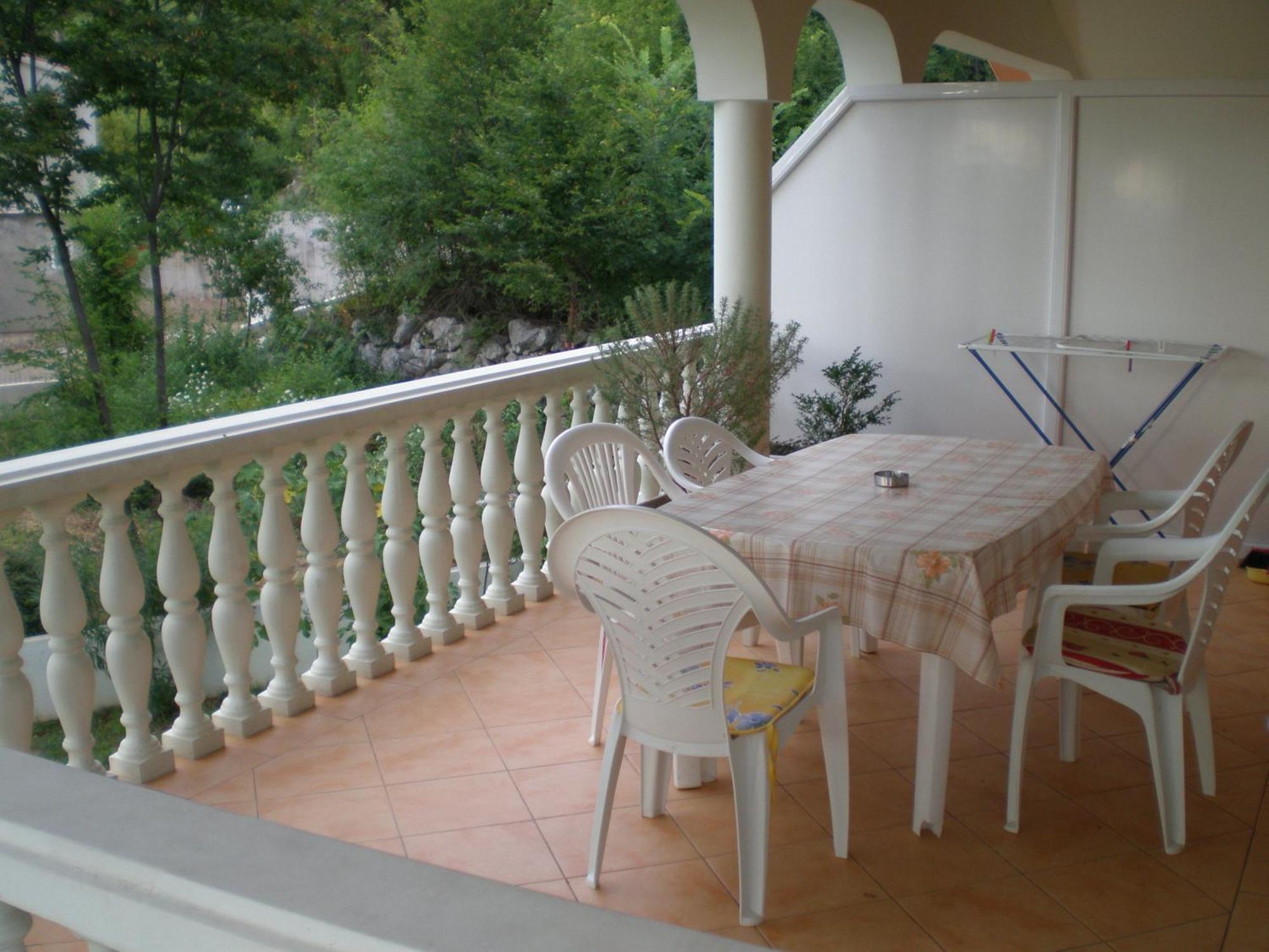 Apartments Viktorija Omišalj Esterno foto